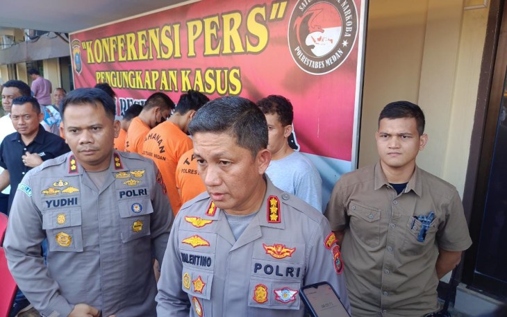Kapolrestabes Medan Kombes Valentino Alfa Tatareda saat memberikan keterangan pers, Selasa (4/7)