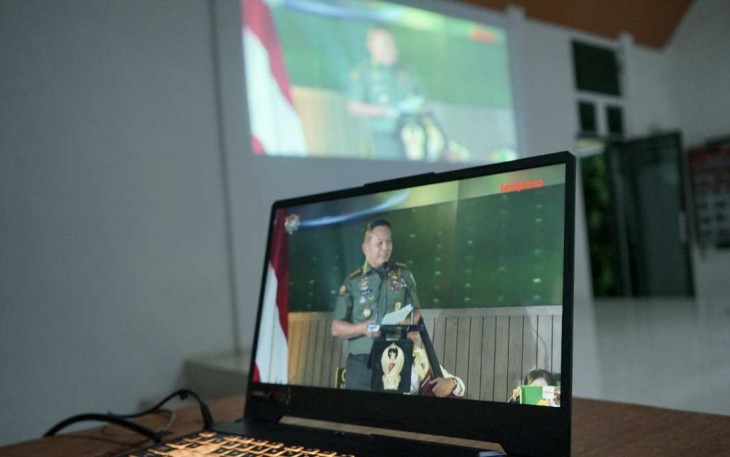 Kasad Jenderal TNI Dudung Abdurachman saat memberikan sambutan dalam KASAD Award 2023, Senin (10/7)