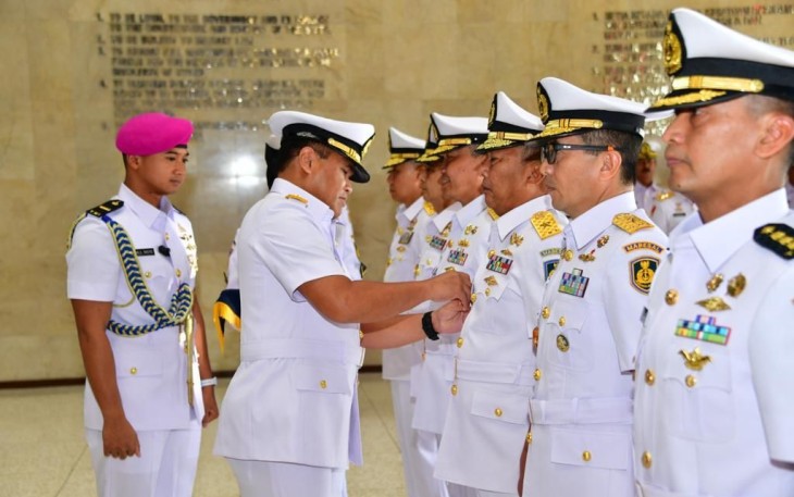Kasal Laksamana TNI Muhammad Ali saat sertijab di Jakarta, Kamis (20/7)