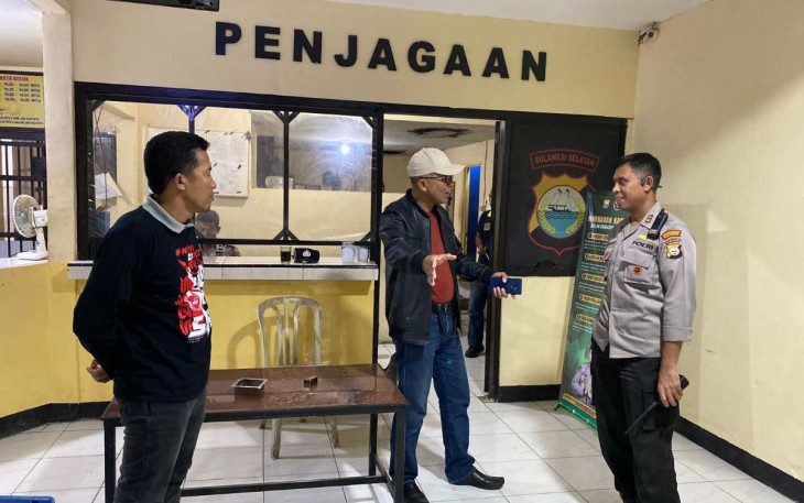 Wakapolrestabes Makassar AKBP Budi Susanto ketika meninjau kesiapan jajaran polsek
