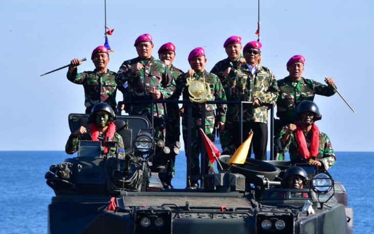 Menkopolhukam Mahfud MD saat penganugerahan warga kehormatan marinir TNI AL