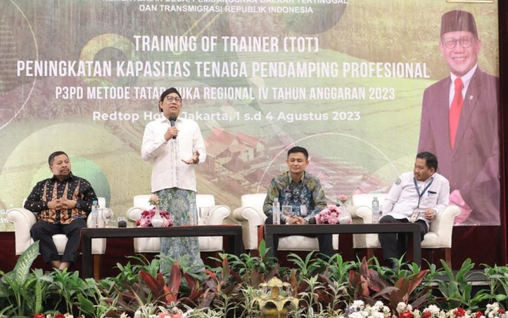 Mendes PDTT Abdul Halim Iskandar 
