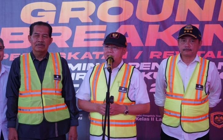 Ditjen Hubdat Hendro Sugianto saat memberikan sambutan dalam acara Groundbreaking Terminal Tipe A Air Sebakul di Kota Bengkulu, Selasa (8/8)