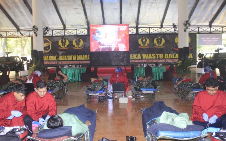 Donor darah prajurit grup 1 Kopassus Serang, Selasa (15/8)