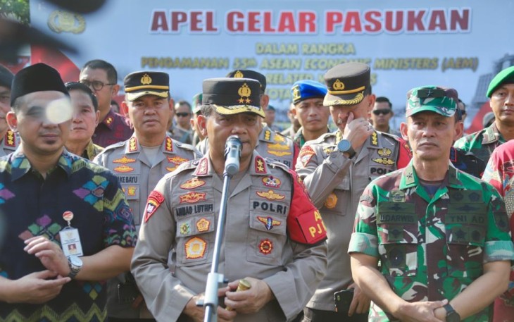 Kapolda Jateng Irjen Pol Ahmad Luthfi saat memberikan keterangan pers, Selasa (15/8)