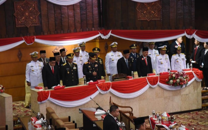 Rapat Paripurna DPRD  Jatim