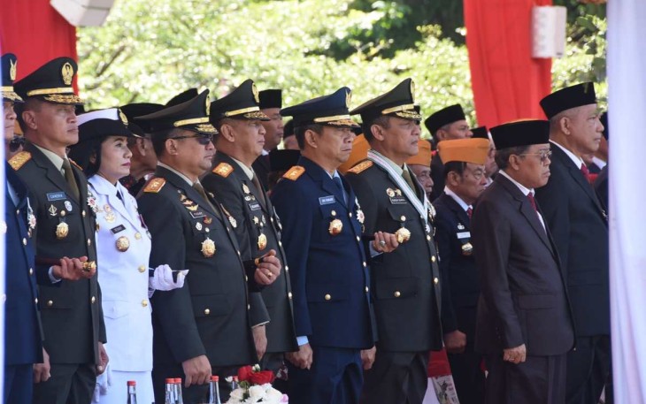 Upacara Kemerdekaan RI ke 78 di lapangan Gazibu, Bandung, Kamis (17/8)