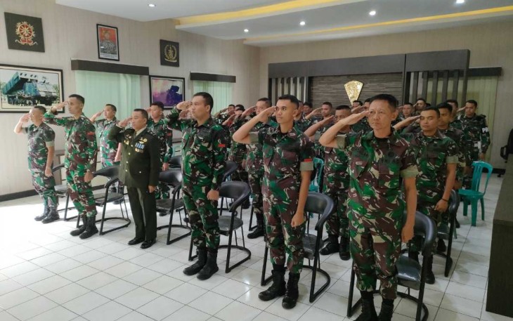 Prajurit Menarmed 2 Kostrad Upacara HUT Kemerdekaan RI, Kamis (17/8)