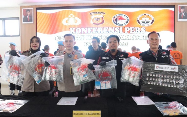 Wakapolres Bogor Kompol Fitra Zuanda saat konferensi pers, Jum'at (18/8)