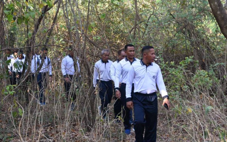 Jalan sehat prajurit Kodiklatal 