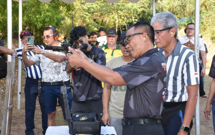 Dankodiklatal Letjen TNI (Mar) Suhartono saat membuka Bali IPSC Open 2023