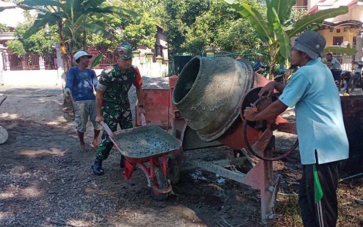 Bangun infrastruktur jalan di wilayah desa binaan 