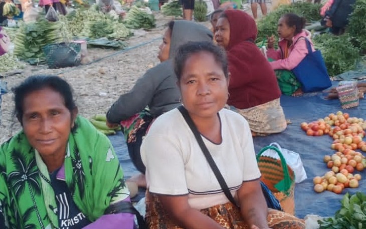 Pasar mingguan Halilulik di desa Naitimu, Kecamatan Tasifeto Barat, Kabupaten Belu, NTT