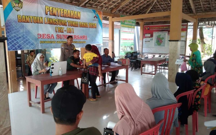 Pencairan BLT warga desa binaan 