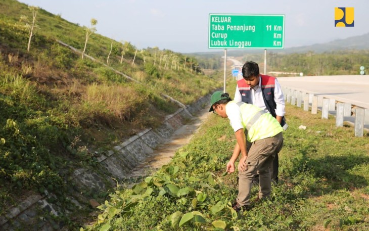 Penilaian Jalan Tol Bengkulu-Taba Penanjung Kementerian PUPR Dorong Penghijauan dan Peningkatan Karakter Lokal 