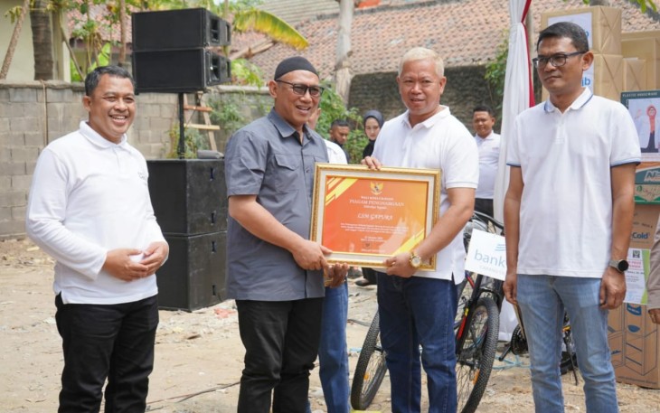Foto dari kiri ke kanan: Sanuji Pentamarta (Wakil Wali Kota) Cilegon, Helldy Agustian (Waki Kota Cilegon, Husen Saidan (Ketua Gappura) Banten, Minggu (1/10)