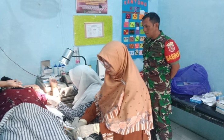 Pelayanan KB serentak di wilayah desa binaan