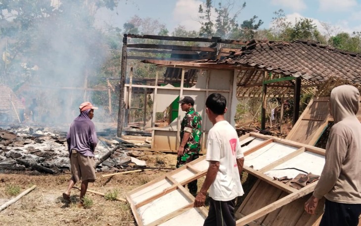 Bantu Warga Alami Musibah Kebakaran Wilayah Desa Binaan