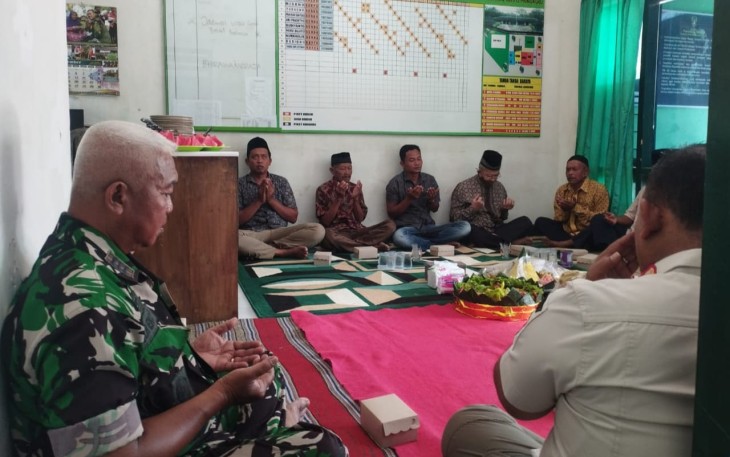Tasyakuran HUT TNI Ke-78 di wilayah desa binaan 