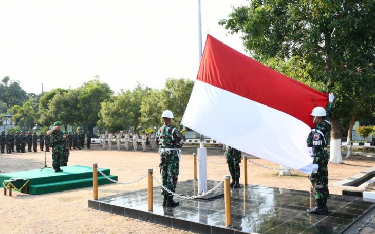 Upacara bendera prajurit Kodim 0802/Ponorogo 