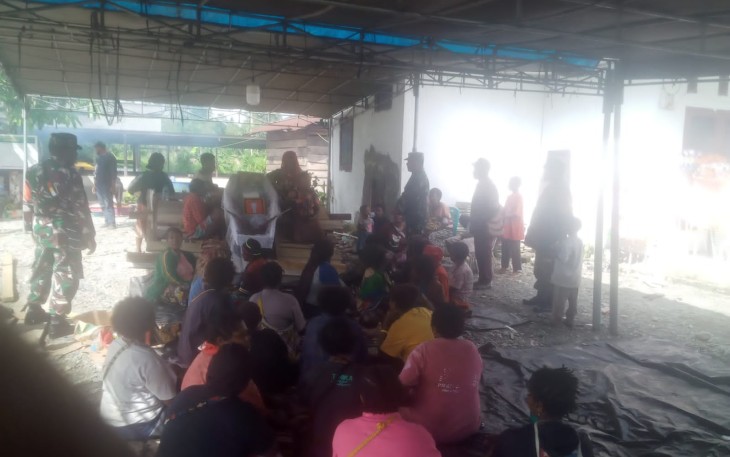 Turut Berbela Sungkawa Danramil 1710-03/KK Melayat ke Rumah Duka 