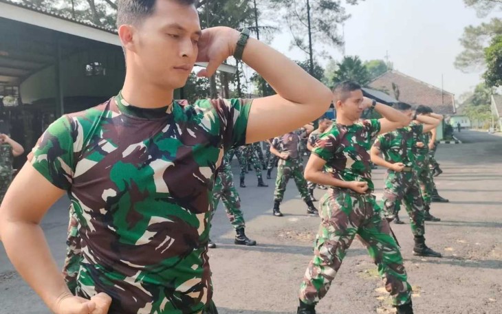 Seni Beladiri Militer Prajurit Menarmed 2 Kostrad 