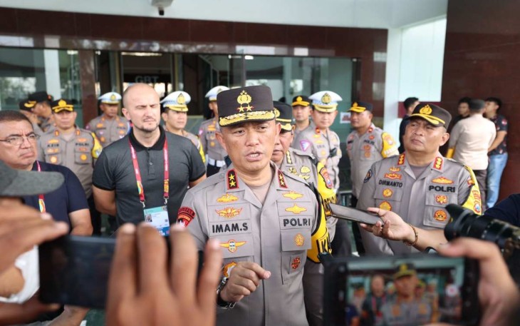 Kapolda Jatim Irjen Pol Imam Sugianto,