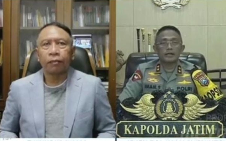 Kapolda Jatim Irjen Pol Imam Sugianto bersama Waketum PSSI Zainudin Amali saat koordinasi kesiapan keamanan jelang pelaksanaan Piala Dunia U-17 di Surabaya