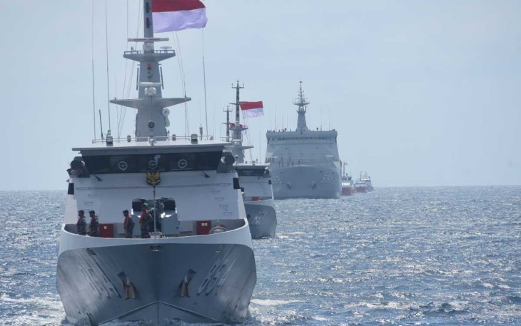 Sailing Pass Kapal Perang TNI AL