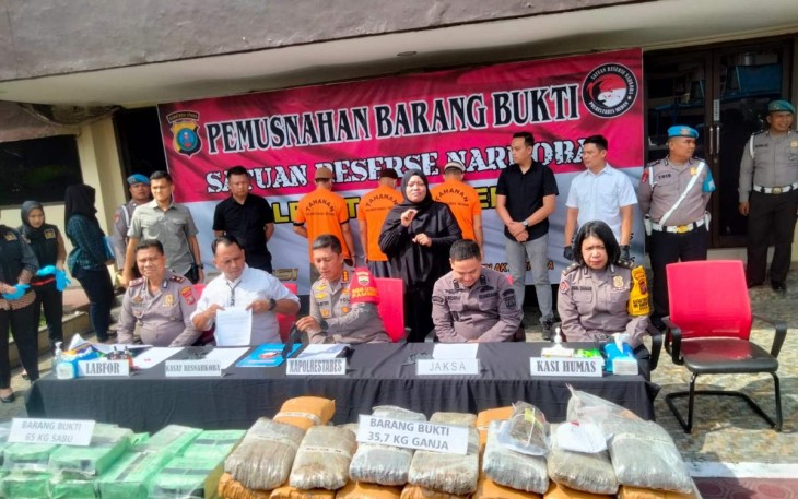 Pemusnahan barang bukti Narkoba di Mapolrestabes Medan, Kamis (30/11)