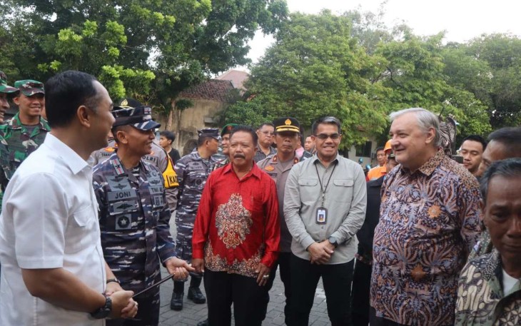 Sambangi Tiga Gereja di Surabaya Bersama Forkopimda Jelang Misa, Minggu (24/12)