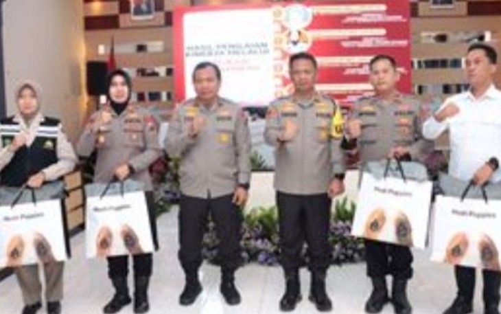 Kapolda Jatim Irjen Pol Toni Harmanto bersama jajaran Polres Lamongan