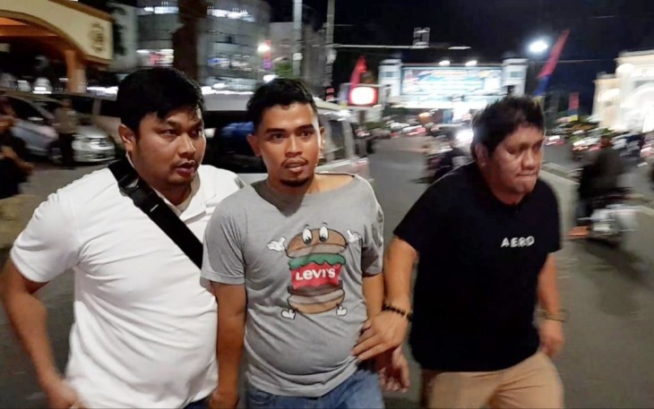 Personel Polrestabes Medan amankan preman di Ramadan fair