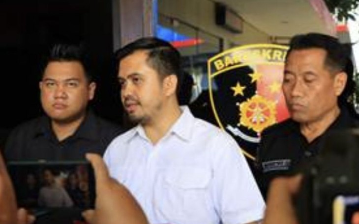 Kasat Reskrim Polres Tuban AKP Tomy Prambana saat memberikan keterangan pers 