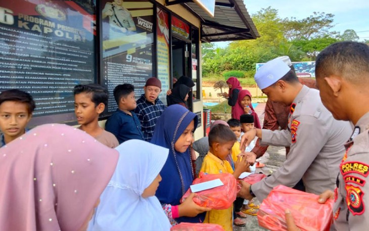 Ipda Andi Ananta saat Santuni Puluhan Anak Yatim
