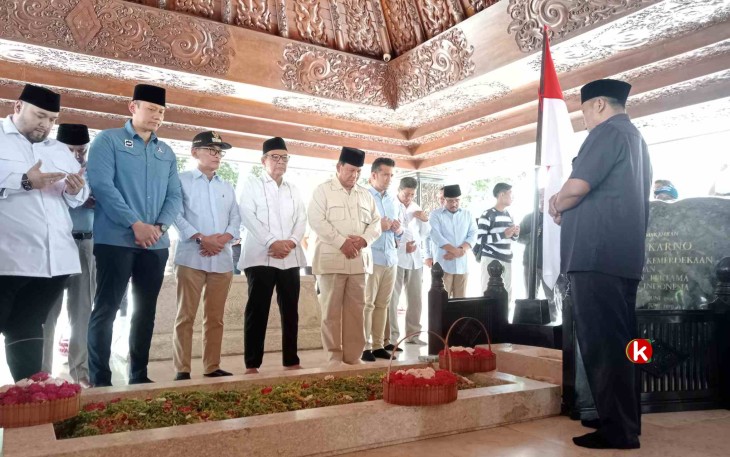 Prabowo Subianto Saat Ziarah ke Makam Bung Karno