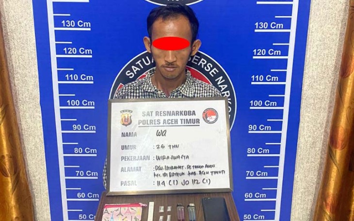 Tersangka dan barang bukti saat diamankan