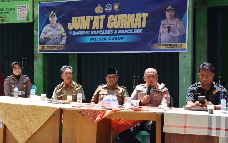 Jumat Curhat Polres Rejang Lebong Sambil Berbagi Sembako