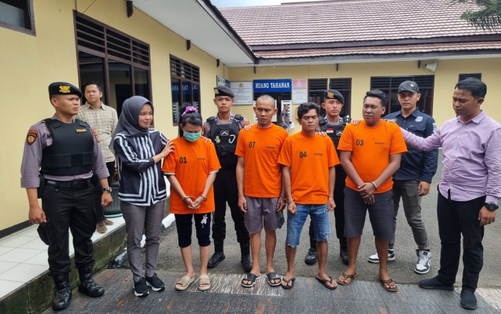 Para Pelaku Saat Diamankan Polisi