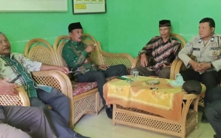 Bhabinkamtibmas Sambang Ke Da’i untuk Ciptakan Situasi yang Kondusif