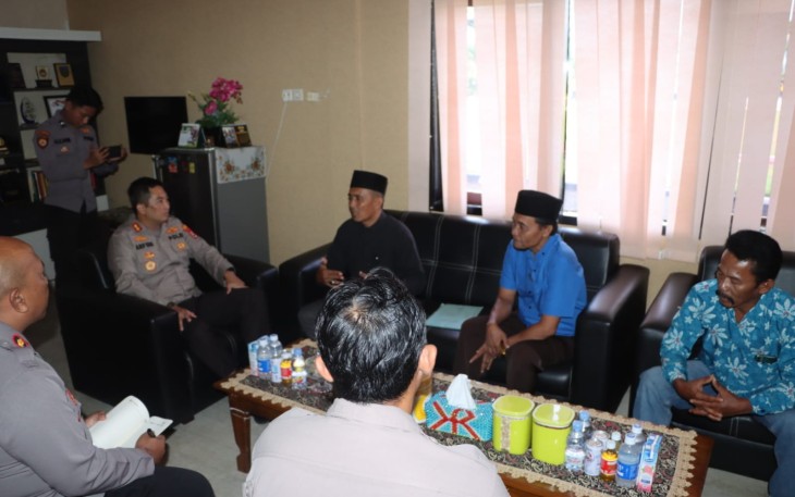 Kapolres Seluma Terima Curhatan dari Warga Desa Rawa Indah
