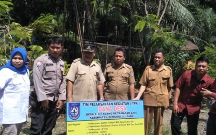 Bhabinkamtibmas Polsek Lais Hadiri Penetapan Titik Nol Pembangunan Desa