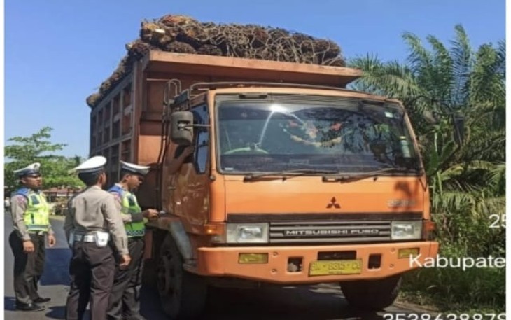 Polres Bengkulu Tengah Tindak Kendaraan ODOL
