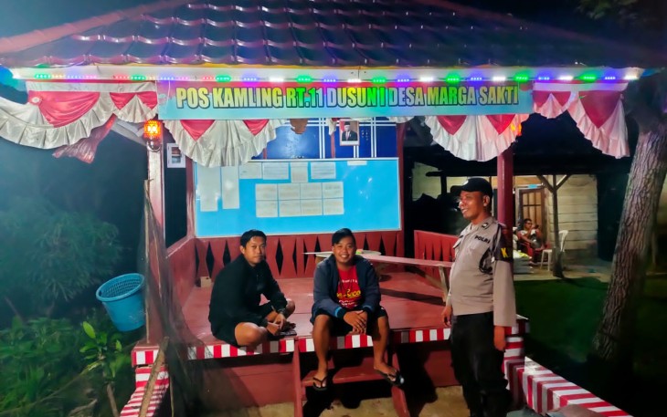 Patroli Dialogis, Polisi Sambangi Pos Kamling dan Sampaikan Imbauan Kamtibmas