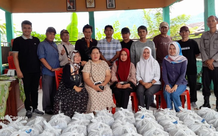 Polsek Lebong Utara Salurkan Sembako Kepada Warga Terdampak Banjir