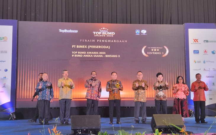 PT Bimex Perseroda Persembahkan Penghargaan Top BUMN Awards 2023 