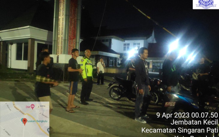 Razia, Polresta Amankan 8 Sepeda Motor dan Dapati 2 Pemuda Bawa 2 Liter Tuak