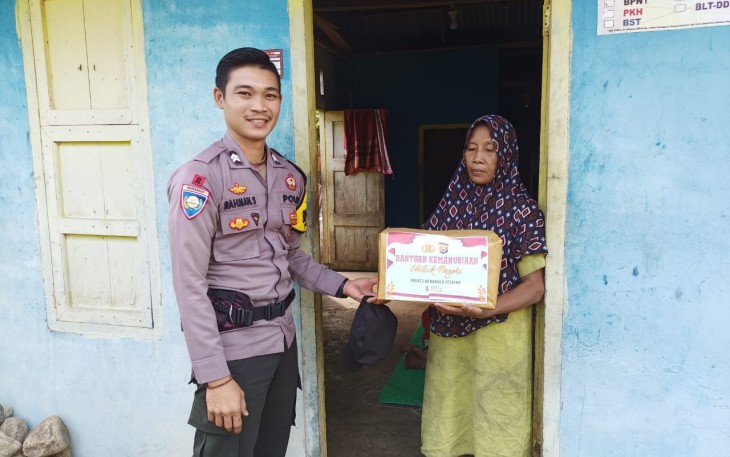 Polres Bengkulu Selatan Kembali Salurkan Bantuan Sosial Untuk Ringankan Beban Warganya