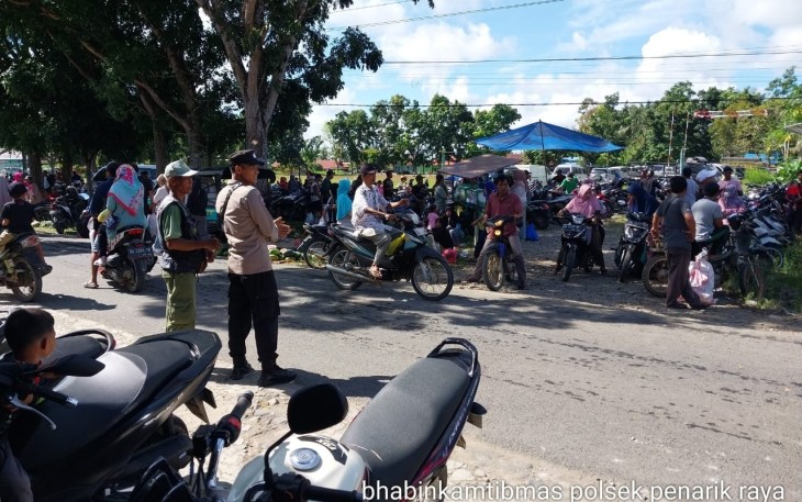 Polsek Penarik Raya Perketat Patroli di Pasar Menjelang Lebaran