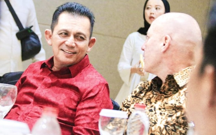 Gubernur Kepri H Ansar Ahmad   